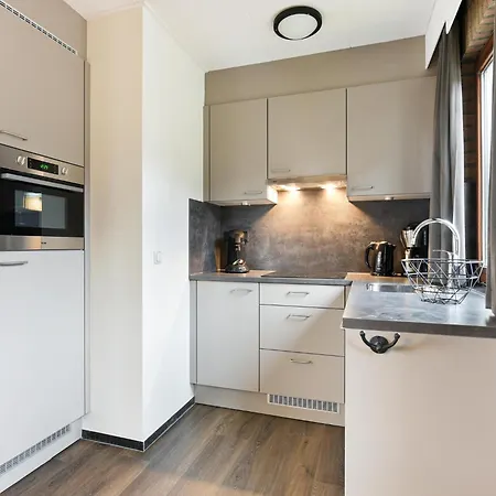 Detached Bungalow, 8 Km Of The Drielandenpunt