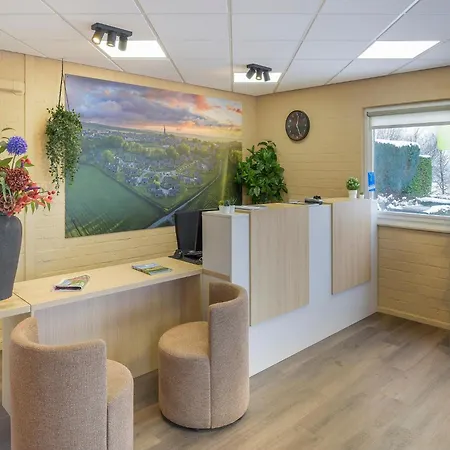 Holiday home Detached Bungalow, 8 Km Of The Drielandenpunt *