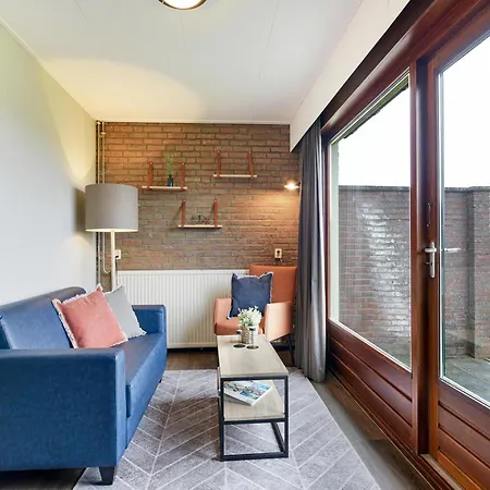Detached Bungalow, 8 Km Of The Drielandenpunt Vijlen